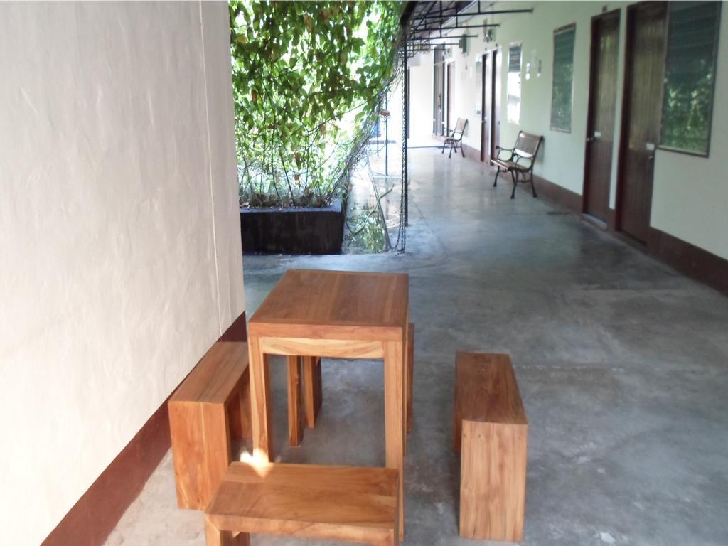 ทรี เรสซิเดนซ์ Motel เชียงใหม่ ภายนอก รูปภาพ