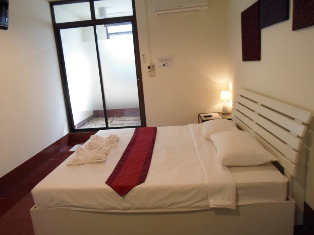 ทรี เรสซิเดนซ์ Motel เชียงใหม่ ห้อง รูปภาพ