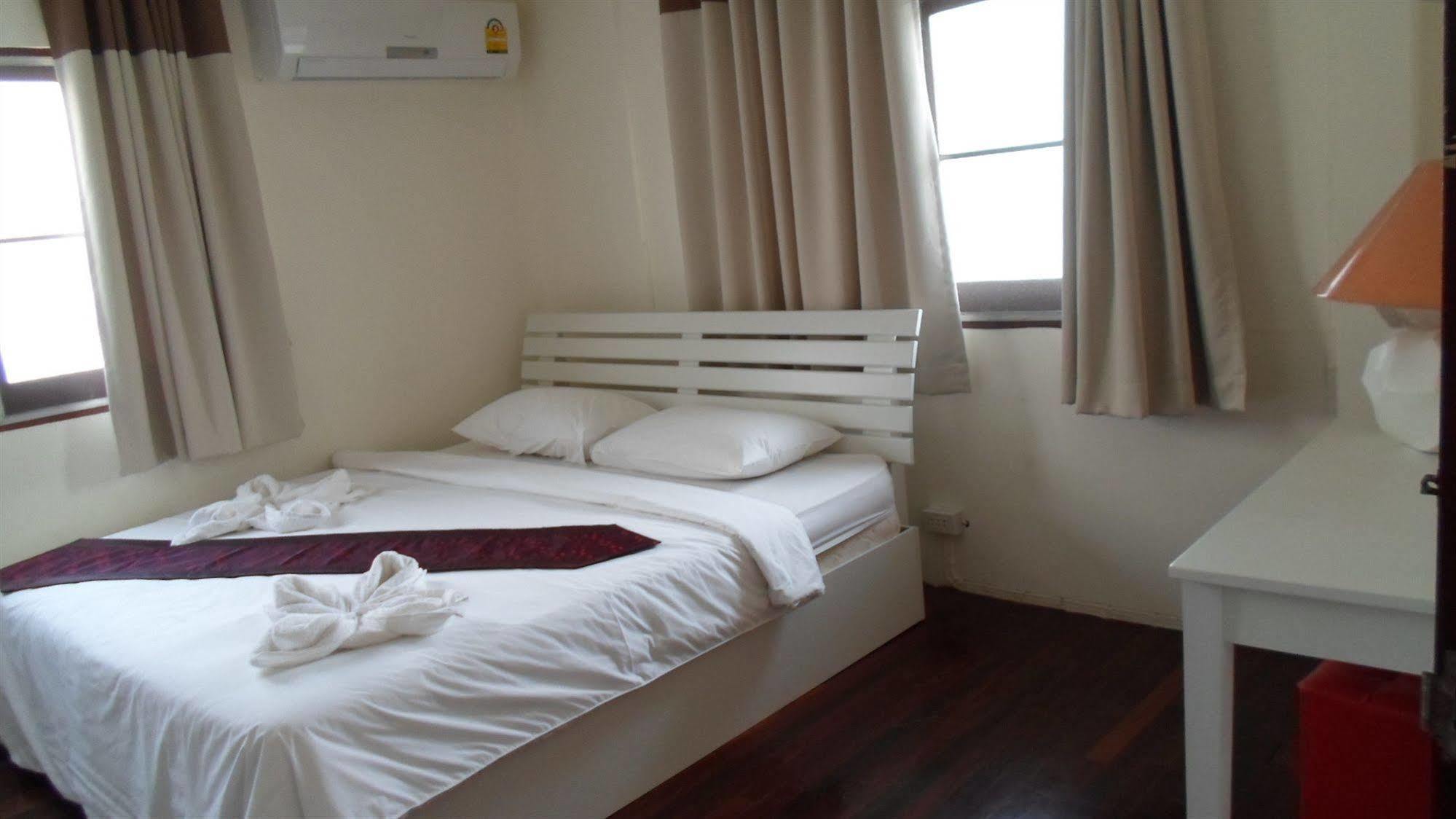ทรี เรสซิเดนซ์ Motel เชียงใหม่ ภายนอก รูปภาพ